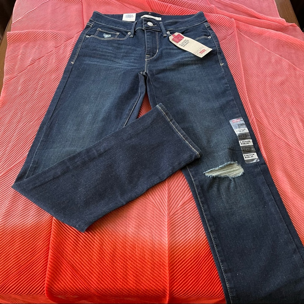 LEVI’S JEANS - Picture 6 of 6
